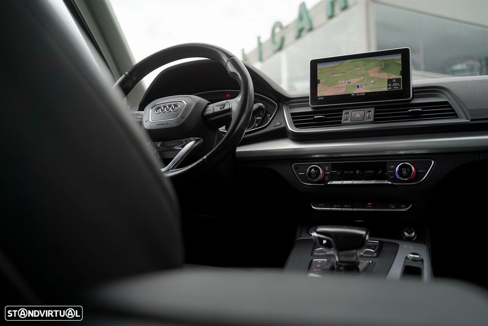 Audi Q5 2.0 TDI quattro Sport S-tronic - 17