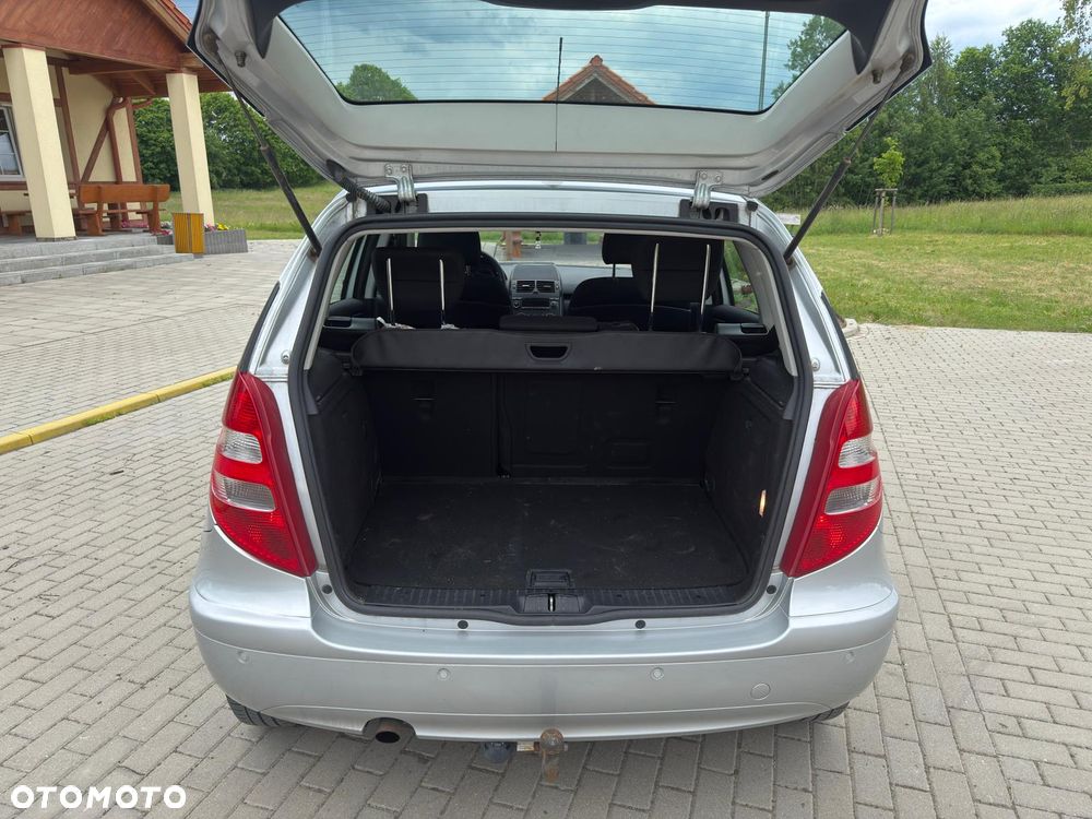 Mercedes-Benz Klasa A 150 BlueEFFICIENCY Elegance Flotte - 12