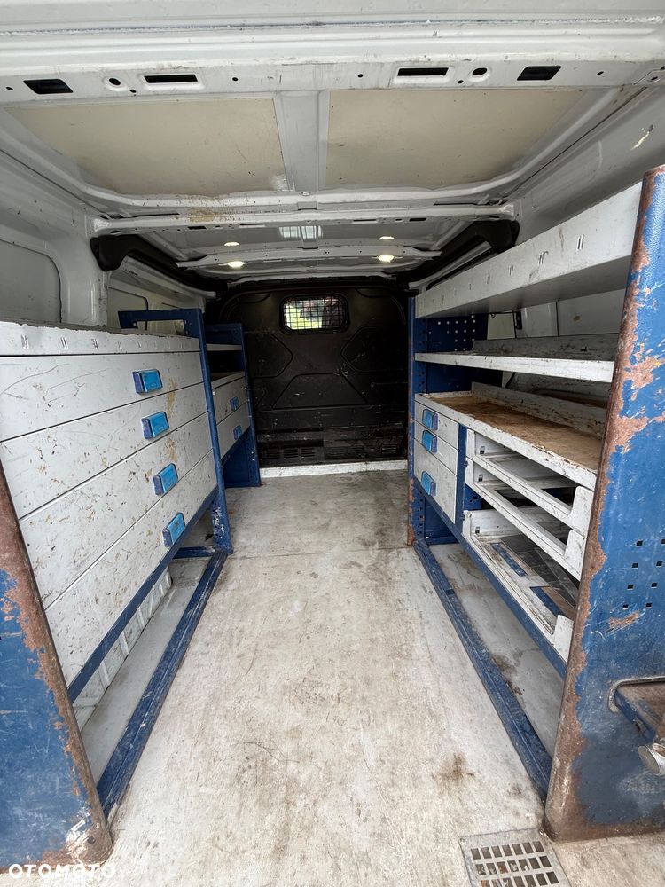 Ford Transit Custom - 8