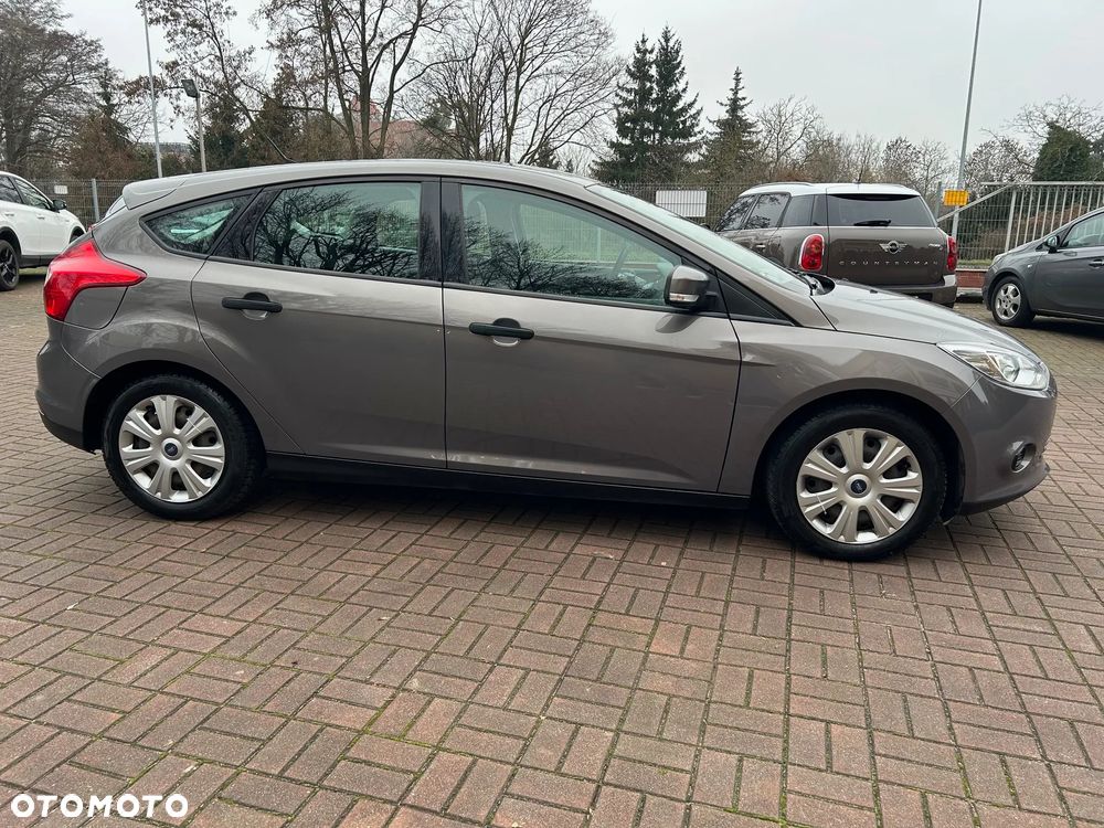 Ford Focus 1.6 Gold X (Trend) - 14