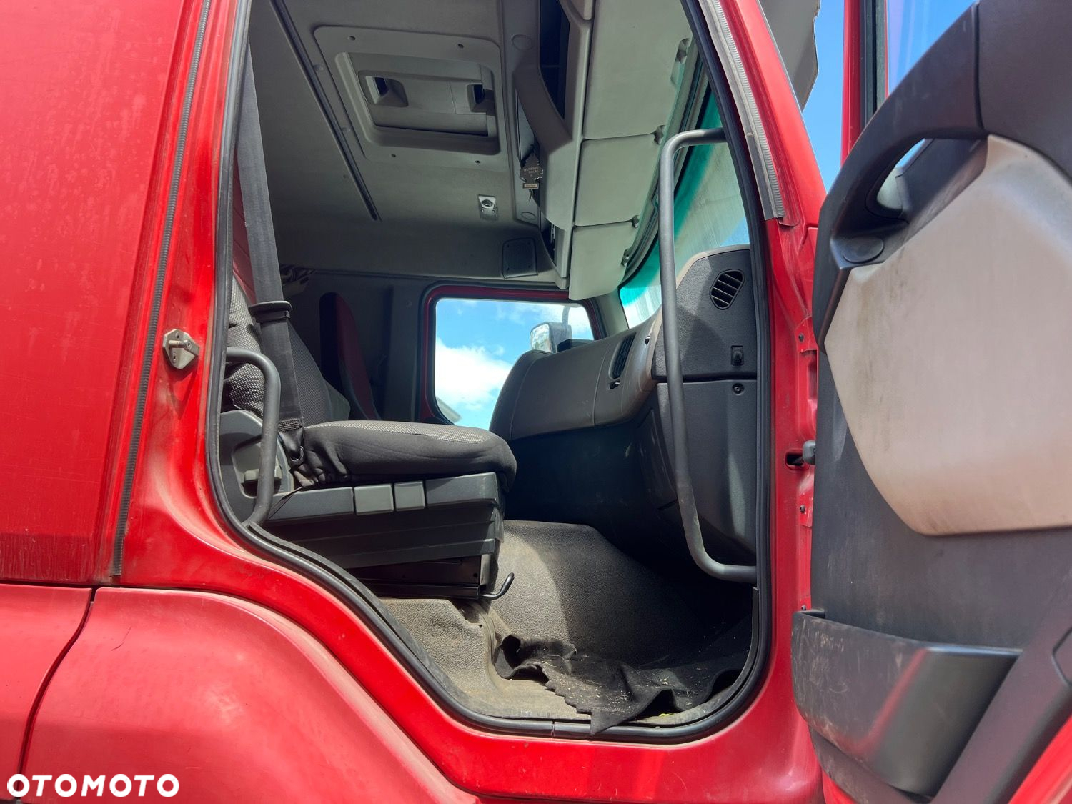 Renault Premium Dxi L R 450.26 T 6X4 - 36