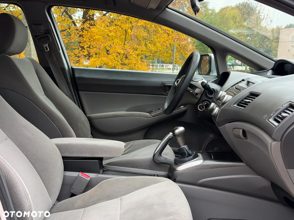 Honda Civic 1.8 Comfort - 7