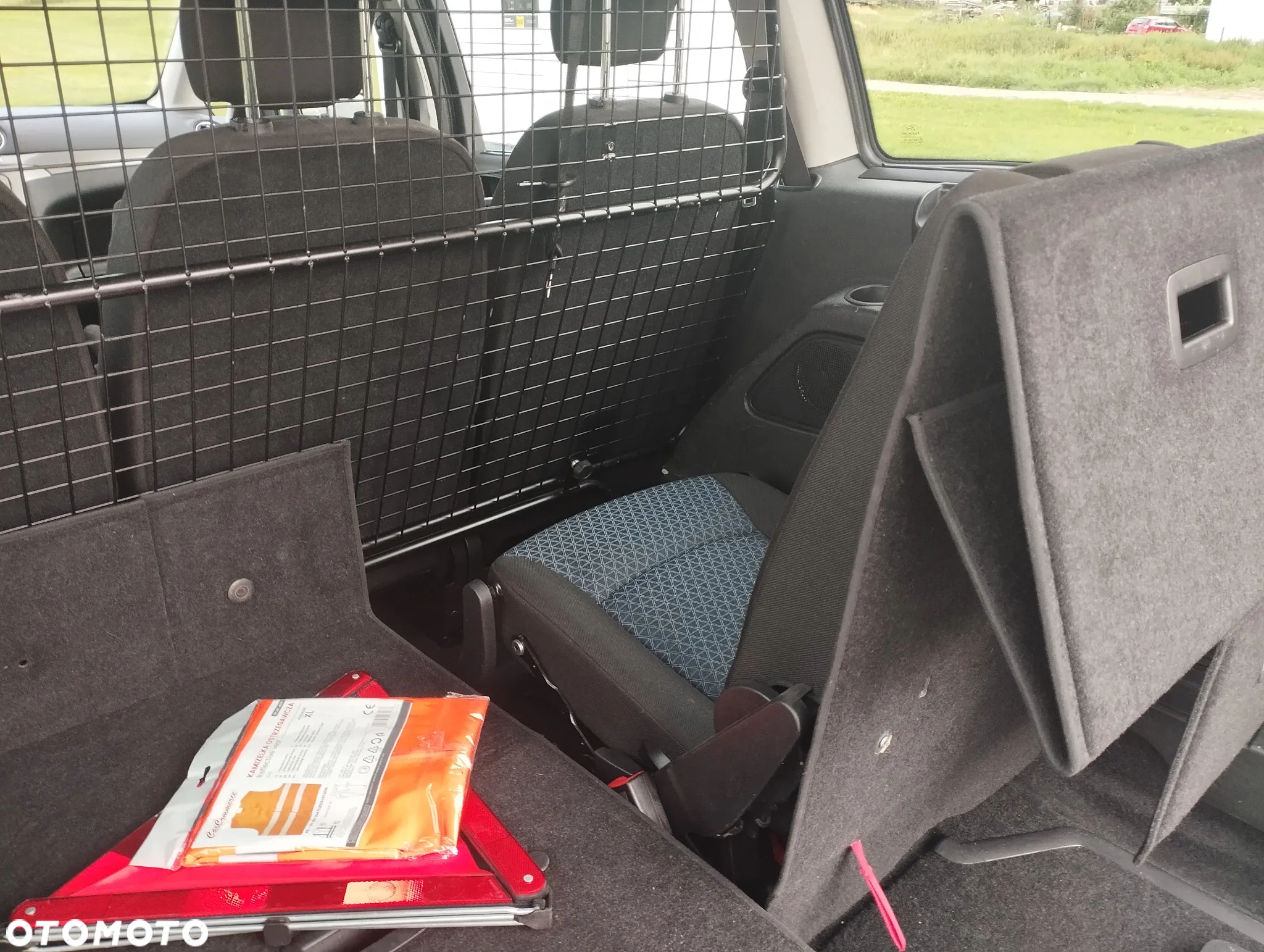 Ford Galaxy 2.0 Ambiente - 23