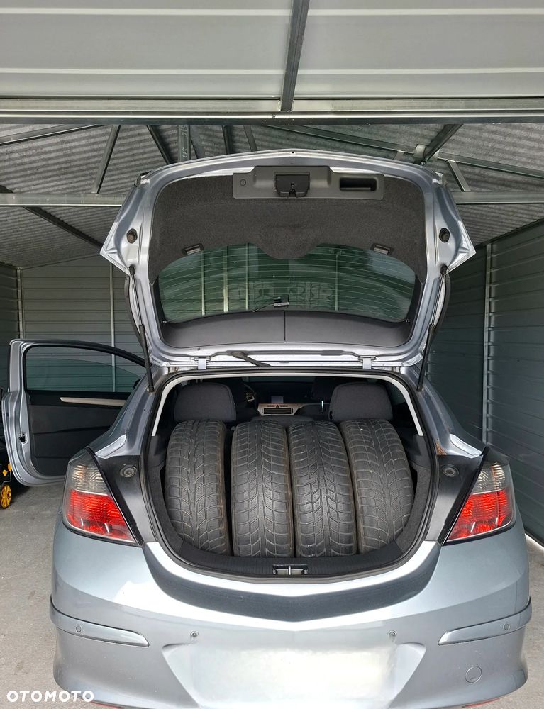 Opel Astra - 25