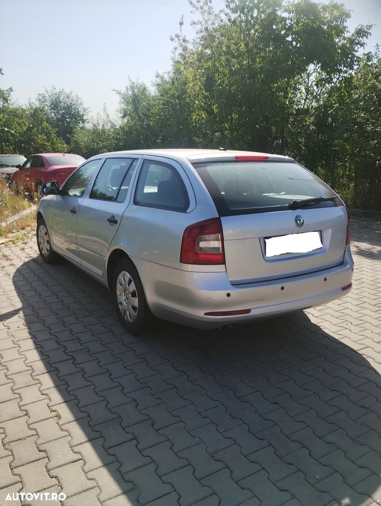 Skoda Octavia 1.6 TDI Classic DSG - 4