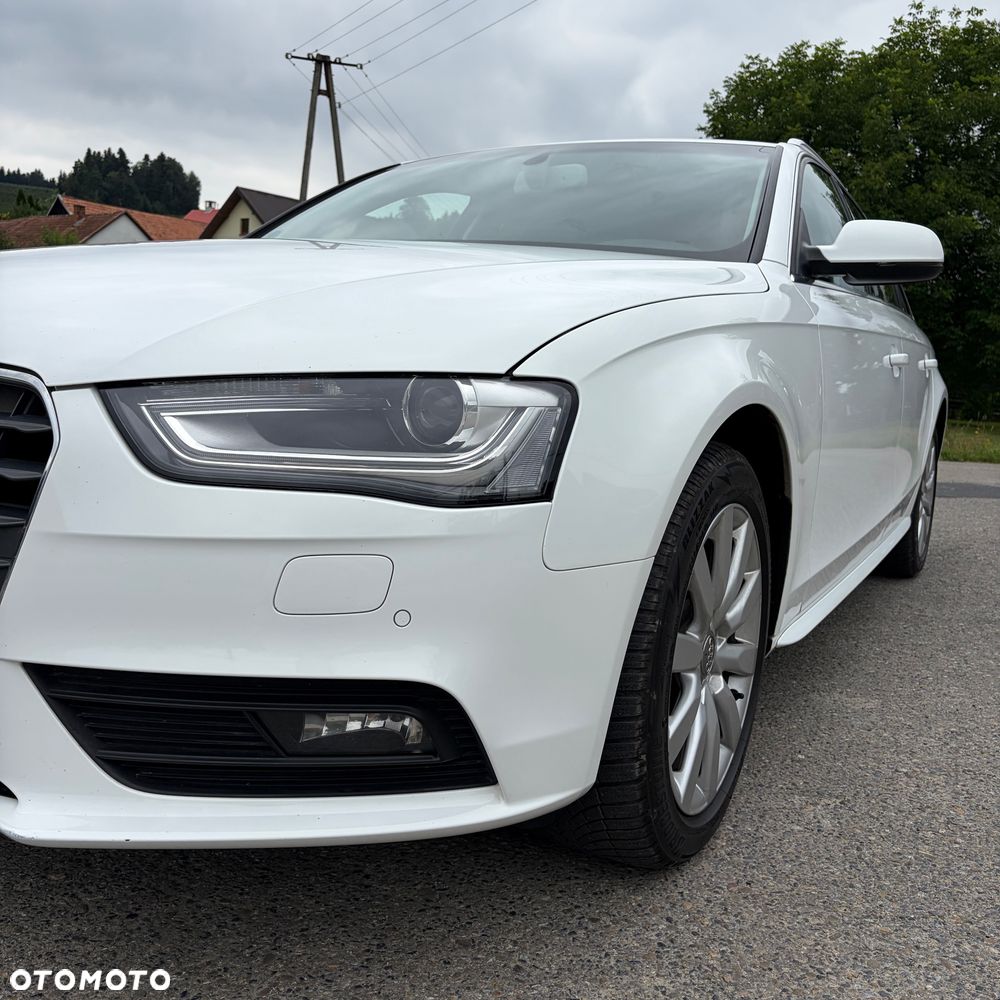 Audi A4 Avant 2.0 TDI DPF Ambiente - 22