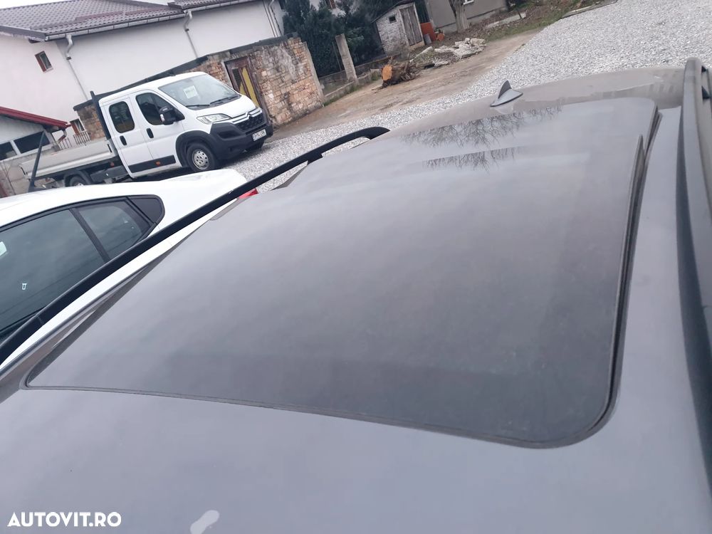 BMW Seria 3 320d DPF Efficient Dynamics Edition - 35