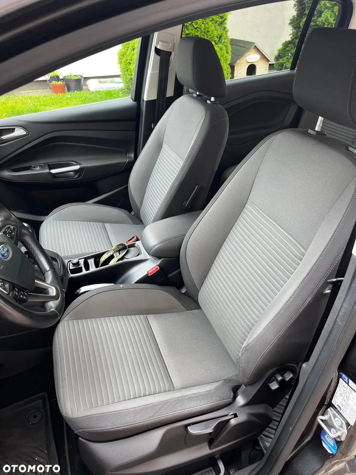 Ford Grand C-MAX - 12