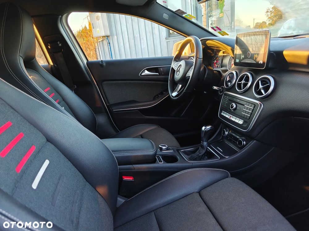 Mercedes-Benz Klasa A 180 (BlueEFFICIENCY) AMG Sport - 37