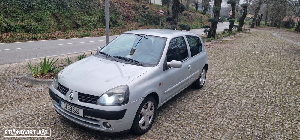 Renault Clio 1.2 16V Dynamique - 3