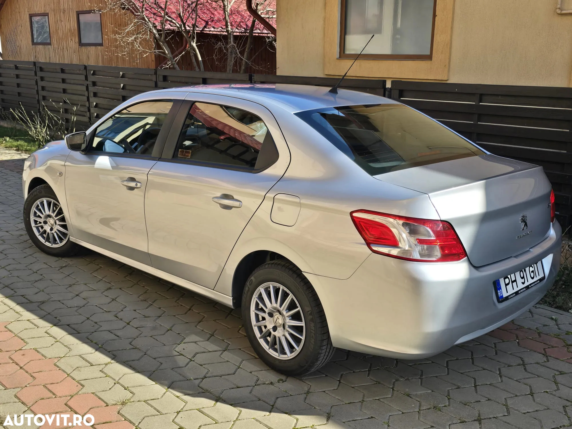 Peugeot 301 1.6 HDI FAP Access - 8