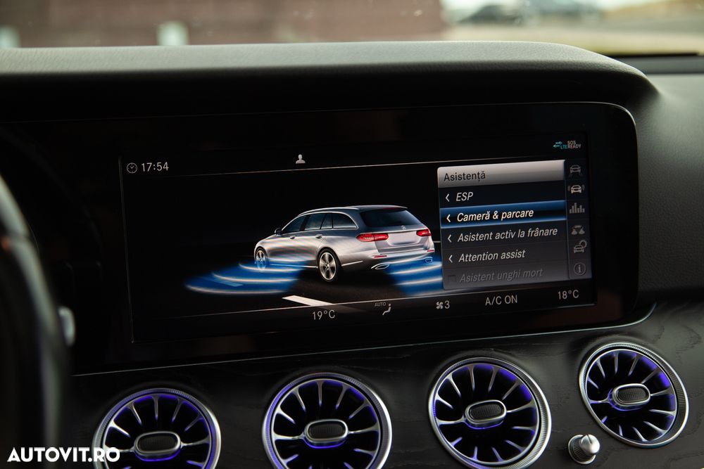 Mercedes-Benz E - 20