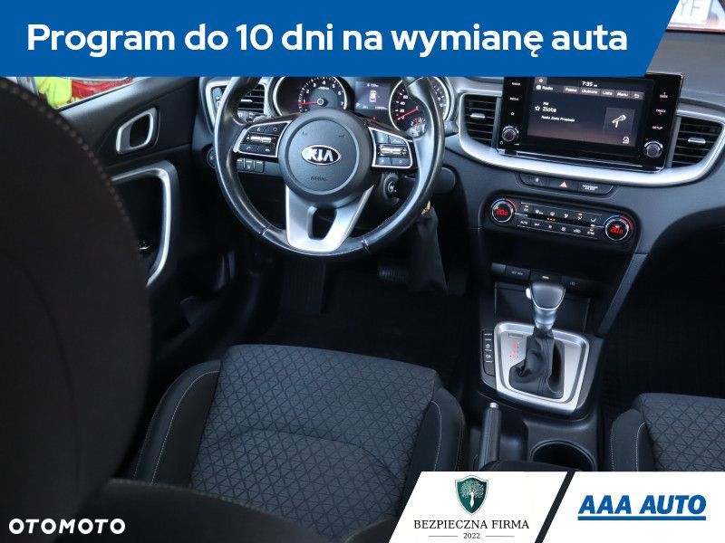 Kia Ceed - 9