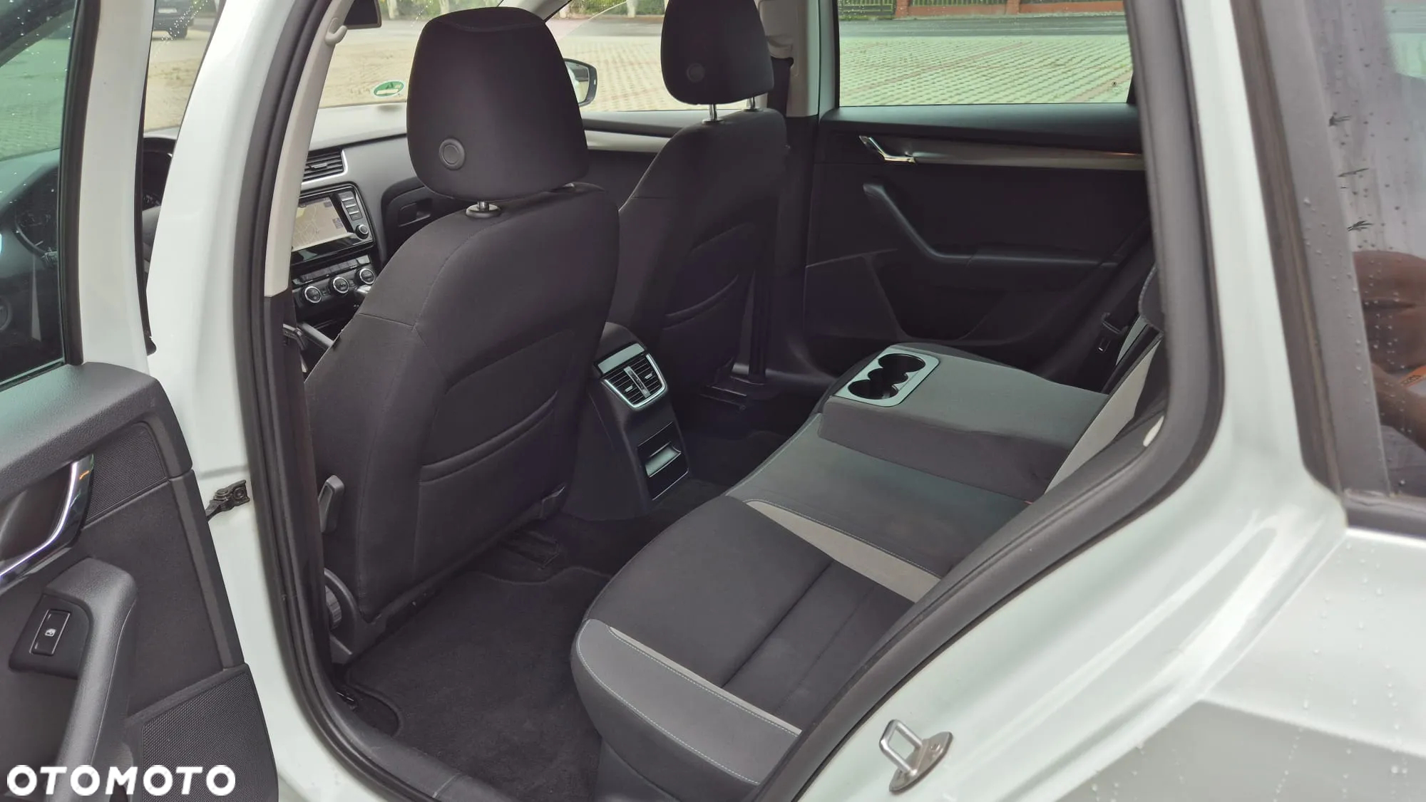 Skoda Octavia Combi 1.4 TSI DSG Ambition - 7