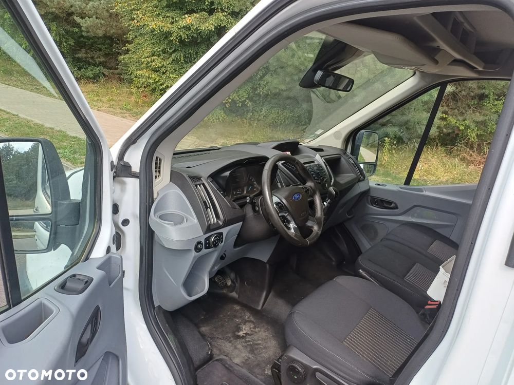 Ford Transit - 11