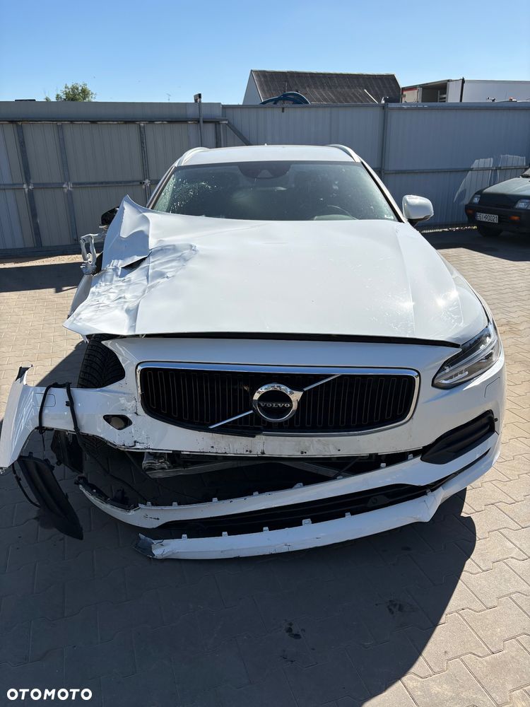 Volvo V90 D3 Momentum Pro - 3