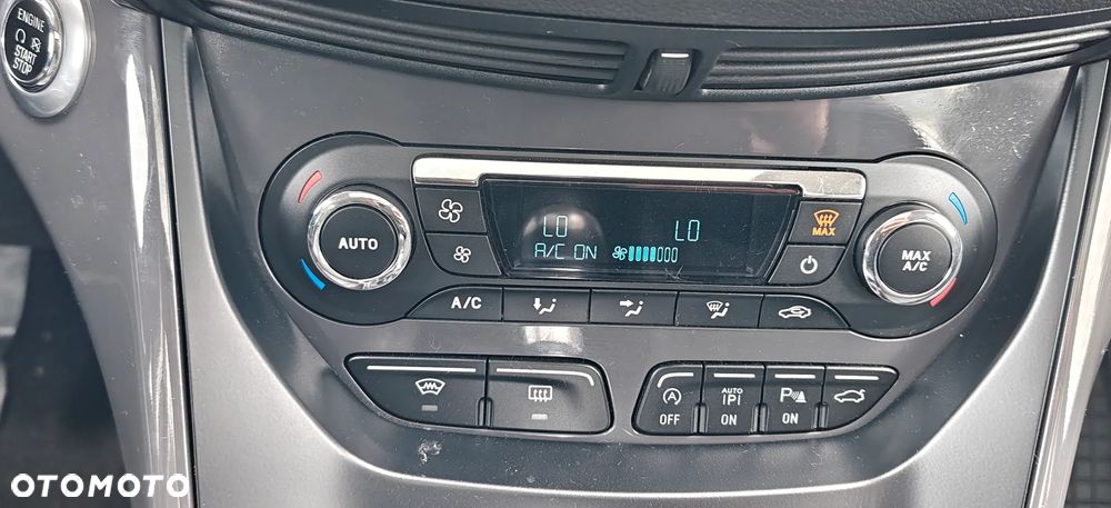 Ford Kuga 1.6 EcoBoost 2x4 Individual - 30