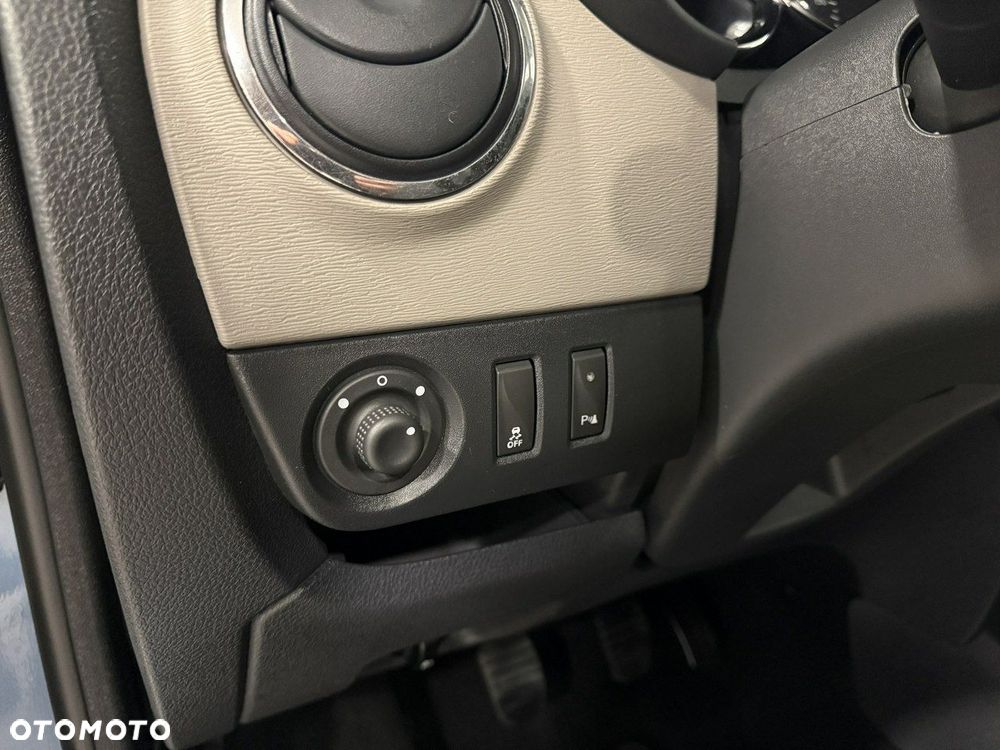 Dacia Dokker 1.6 Laureate - 13