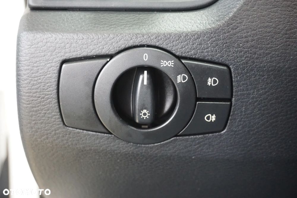 BMW X1 xDrive20d - 27