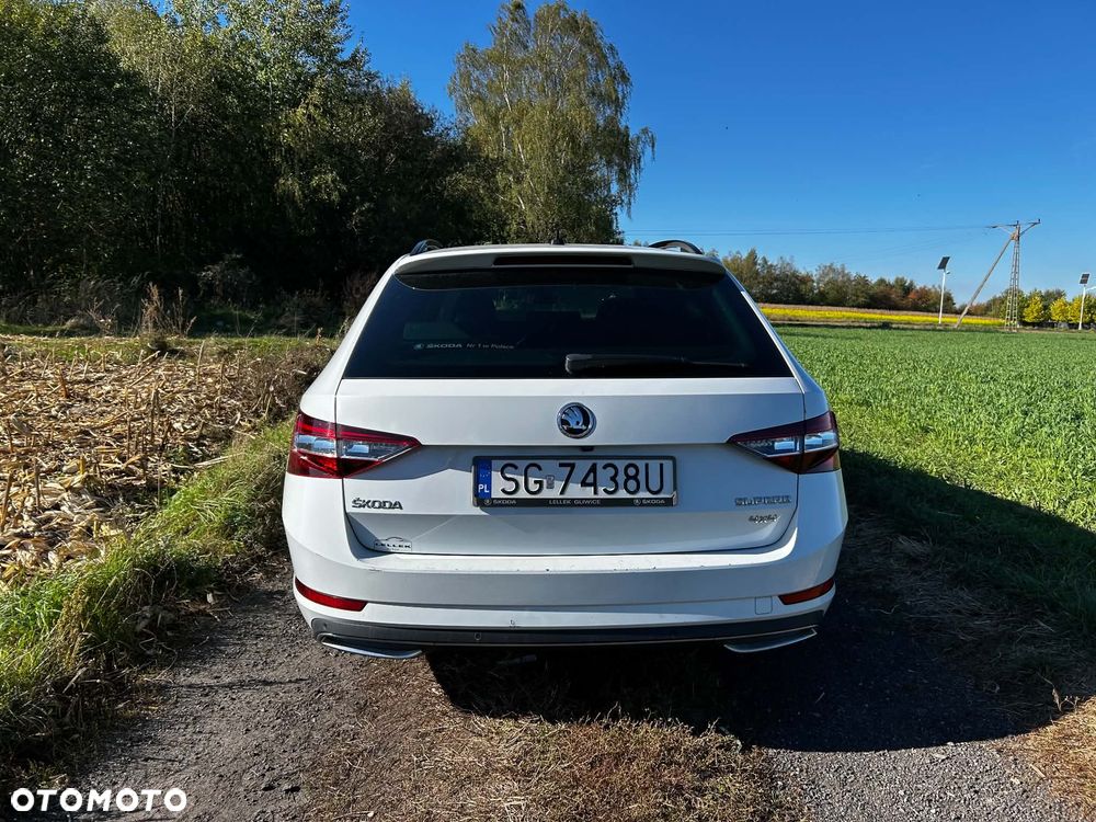 Skoda Superb 2018 photo 5