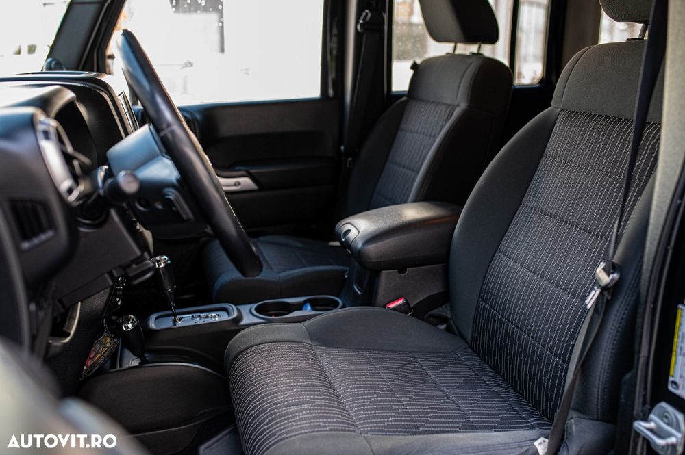 Jeep Wrangler Unlimited 2.8 CRD AT Rubicon - 21