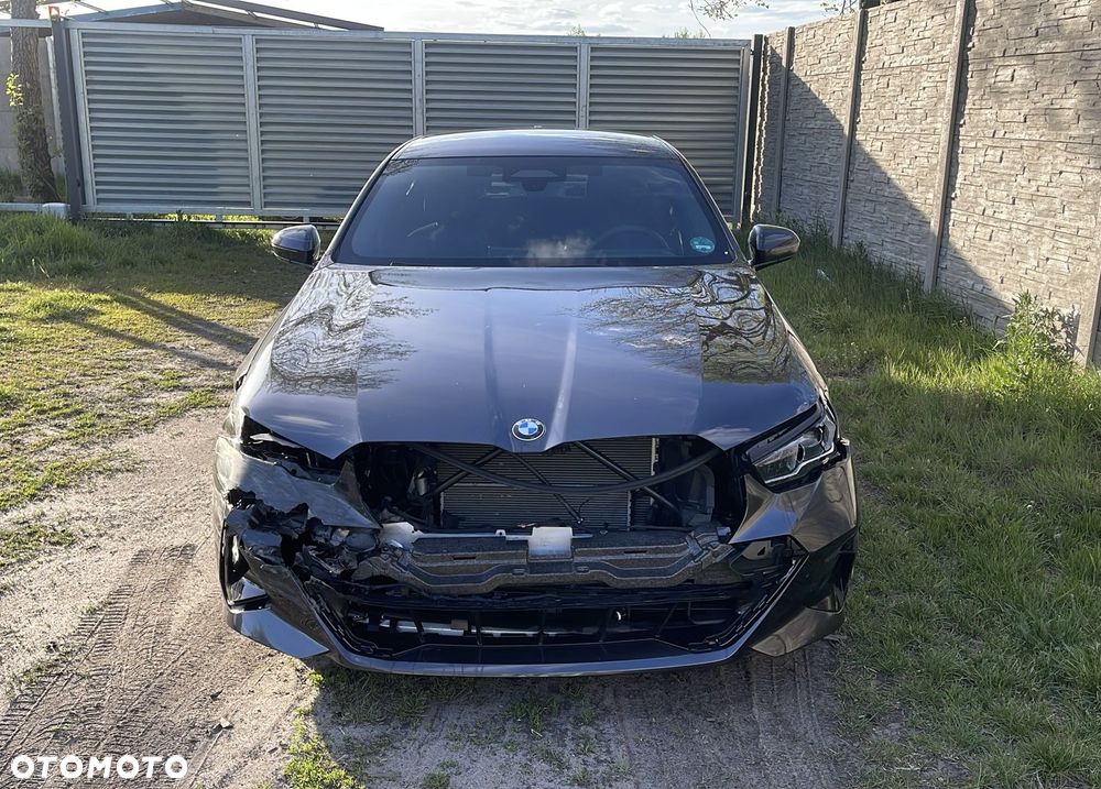 BMW Seria 5 540d xDrive - 4