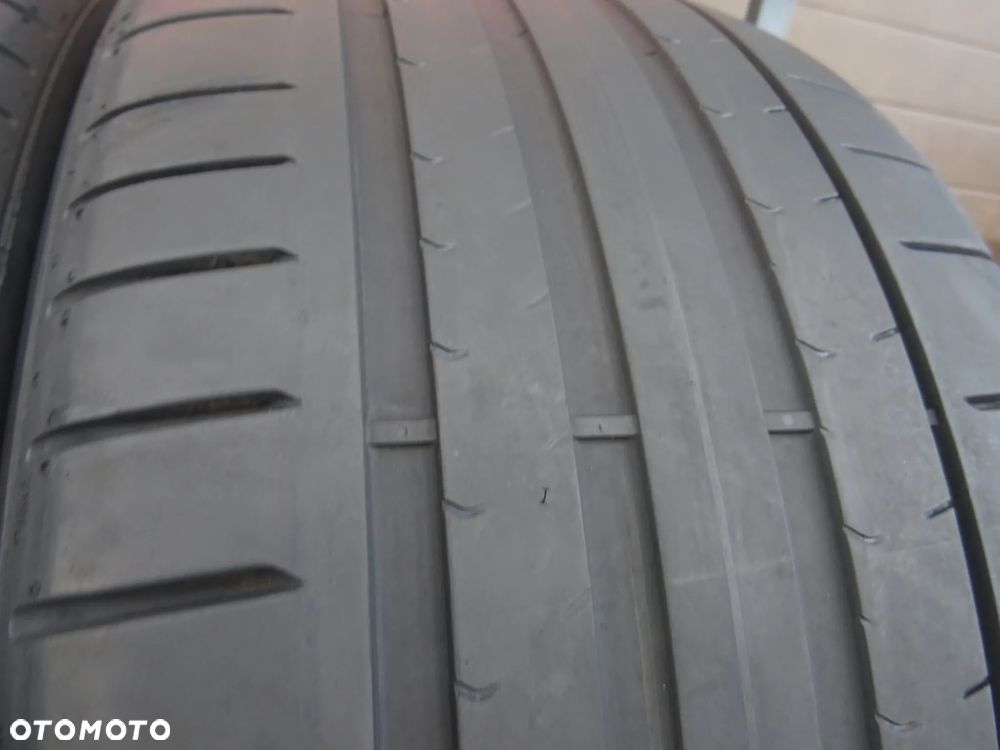 275/35/R19 100Y Pirelli Pzero PZ4 - 4