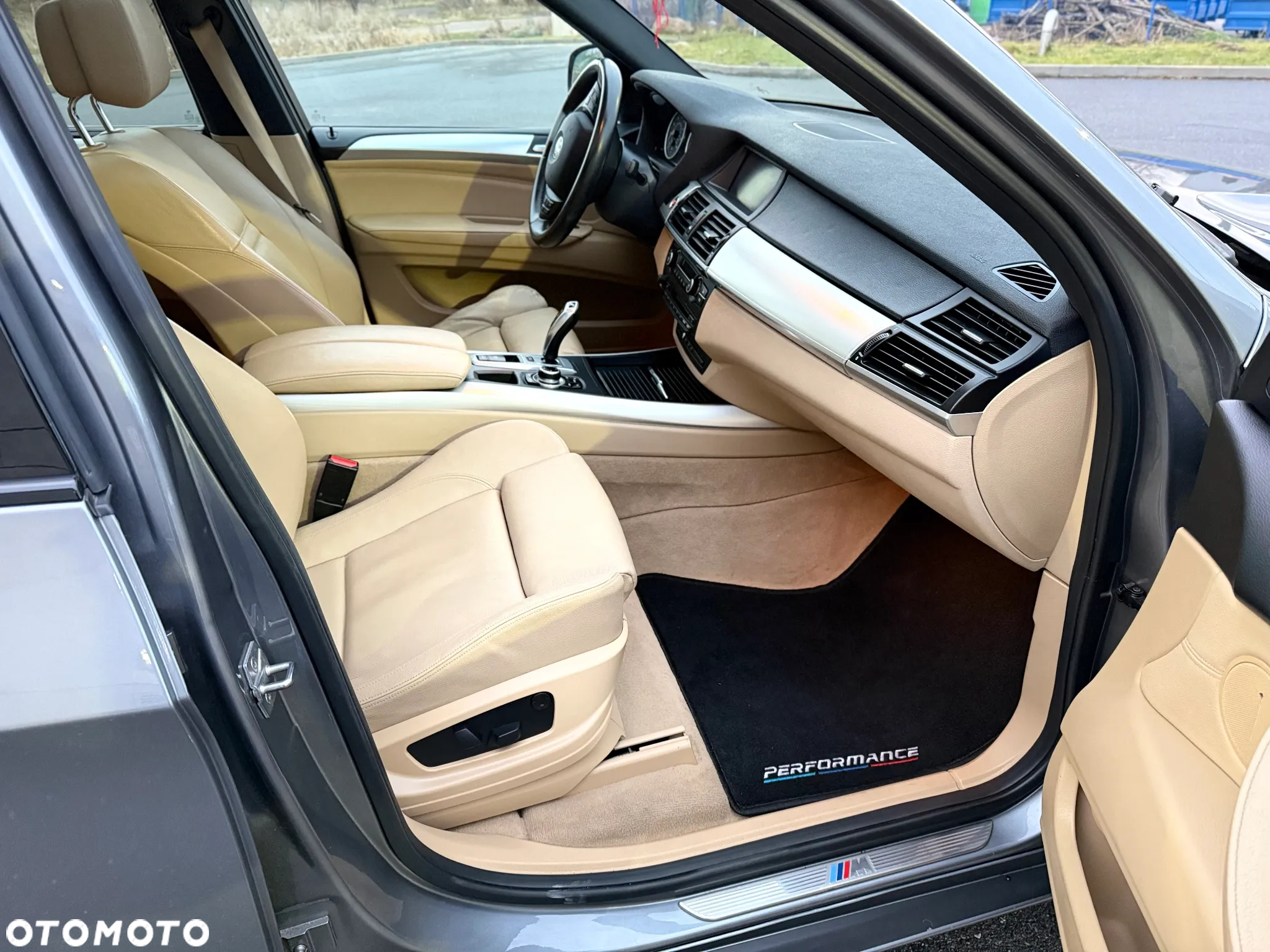 BMW X5 xDrive35i - 22