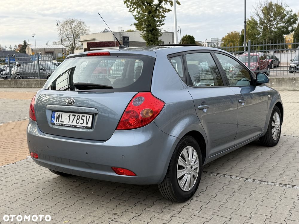 Kia Ceed - 3