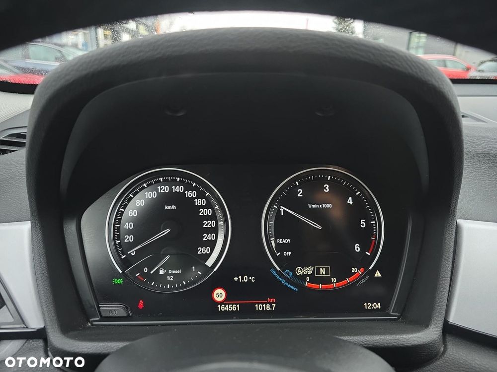 BMW X1 sDrive16d - 14