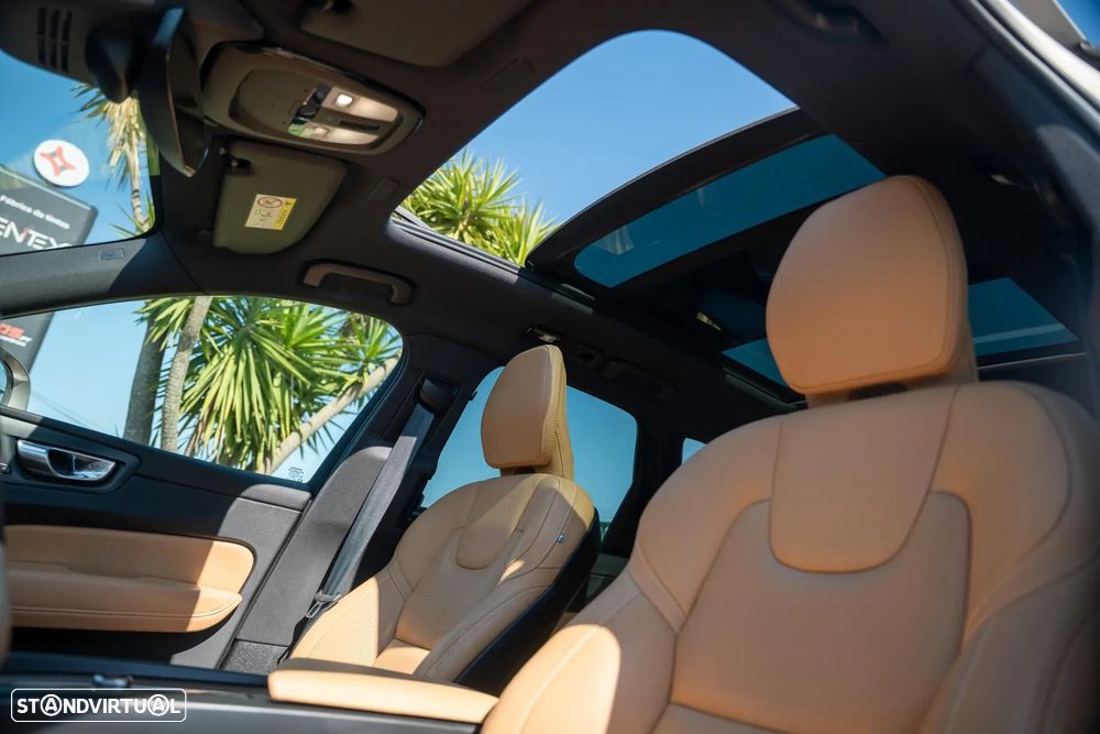 Volvo XC 60 T8 AWD Recharge Ultimate Bright — fotografia 27