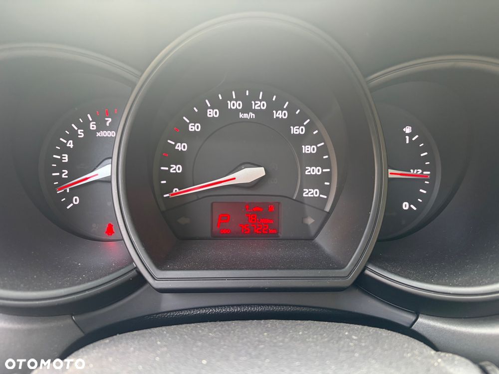 Kia Rio - 6