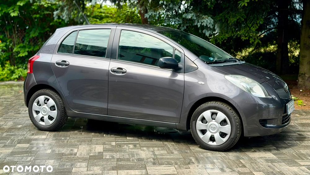 Toyota Yaris - 9