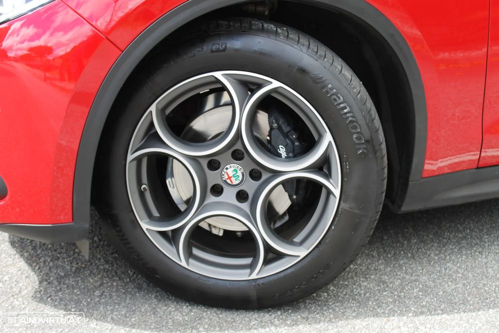 Alfa Romeo Stelvio 2.2 D Super AT8 - 19