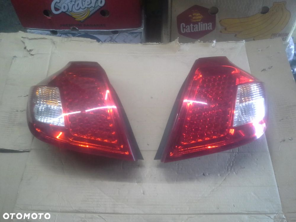 Kia Ceed I 5D HB lampy tylne EU - 1