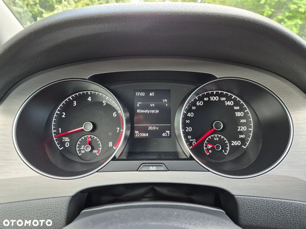 Volkswagen Golf Sportsvan - 23