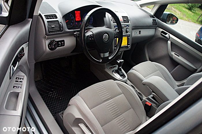 Volkswagen Touran 1.4 TSI DSG Highline - 4