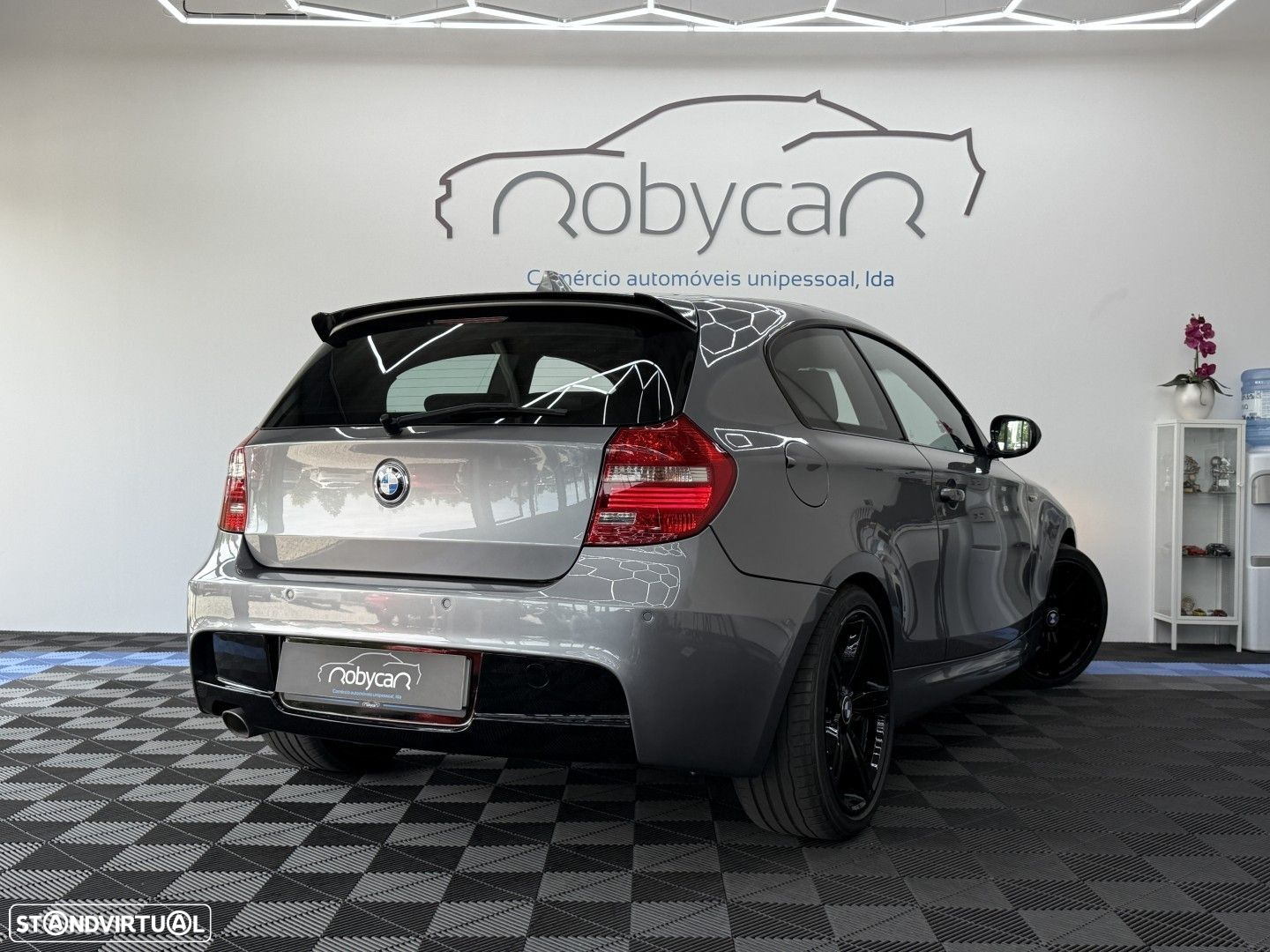 BMW 120 - 6
