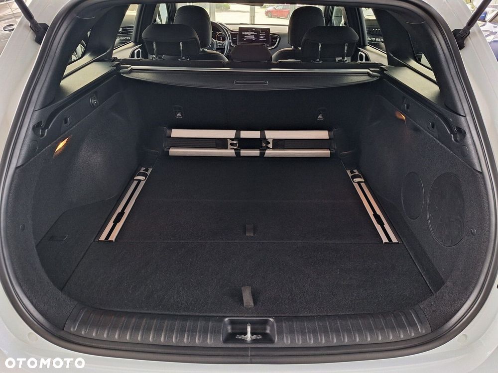 Kia Ceed 1.5 T-GDI GT-Line - 21