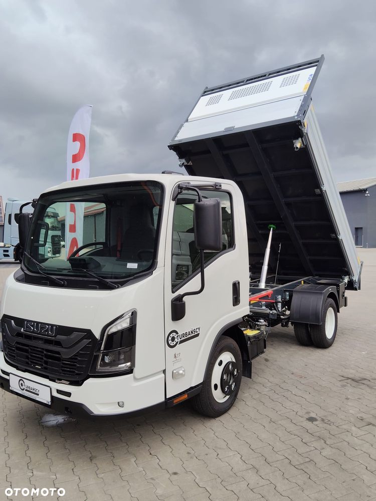 Isuzu M27 - 9
