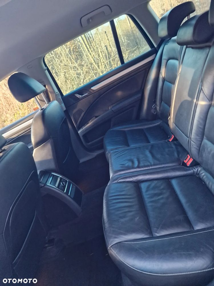 Skoda Superb 2.0 TDI 4x4 Elegance - 10