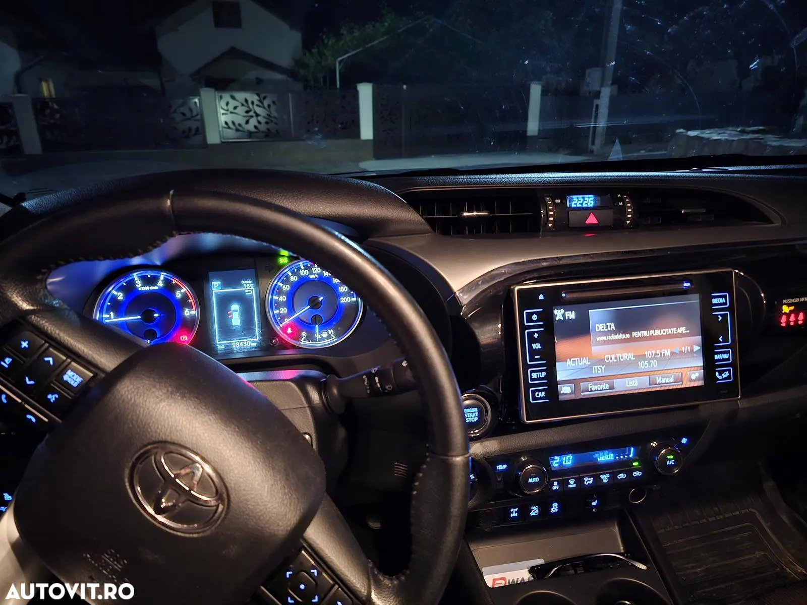 Toyota Hilux 4x4 Double Cab A/T Invincible - 28