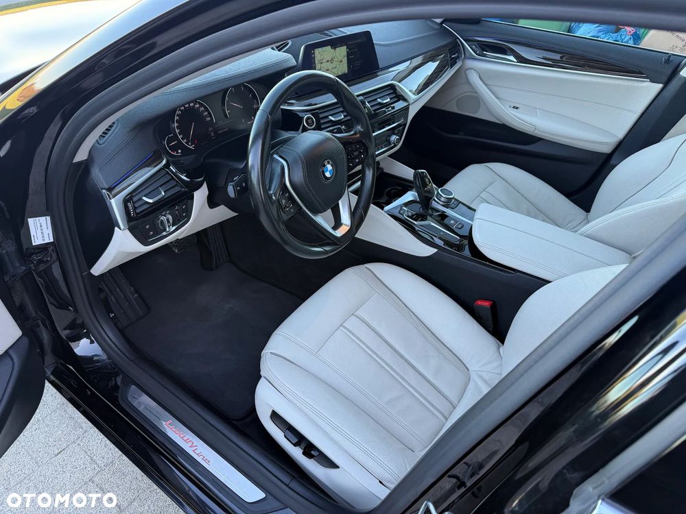 BMW Seria 5 520d xDrive Luxury Line sport - 18