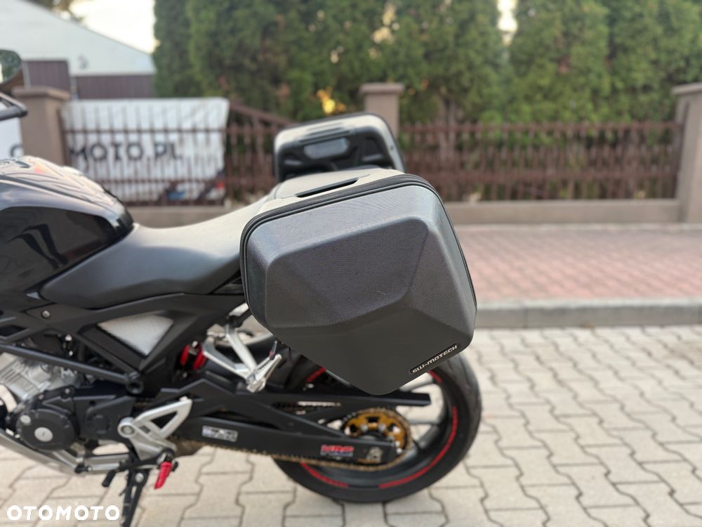 Honda CB - 21