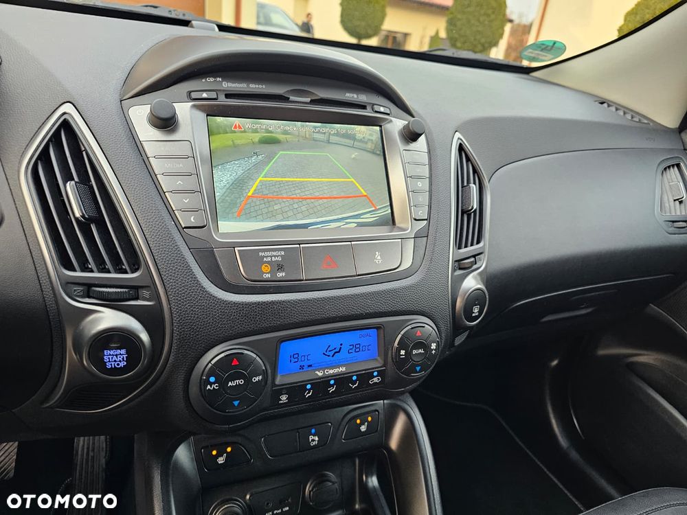 Hyundai ix35 1.6 2WD Fifa World Cup Edition - 20