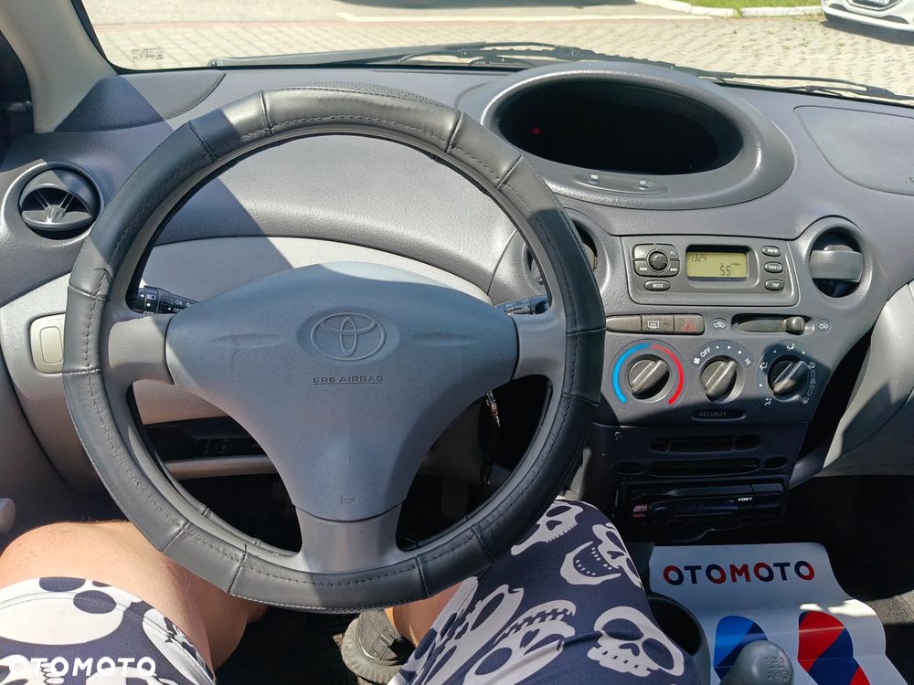 Toyota Yaris 1.0 Luna - 20