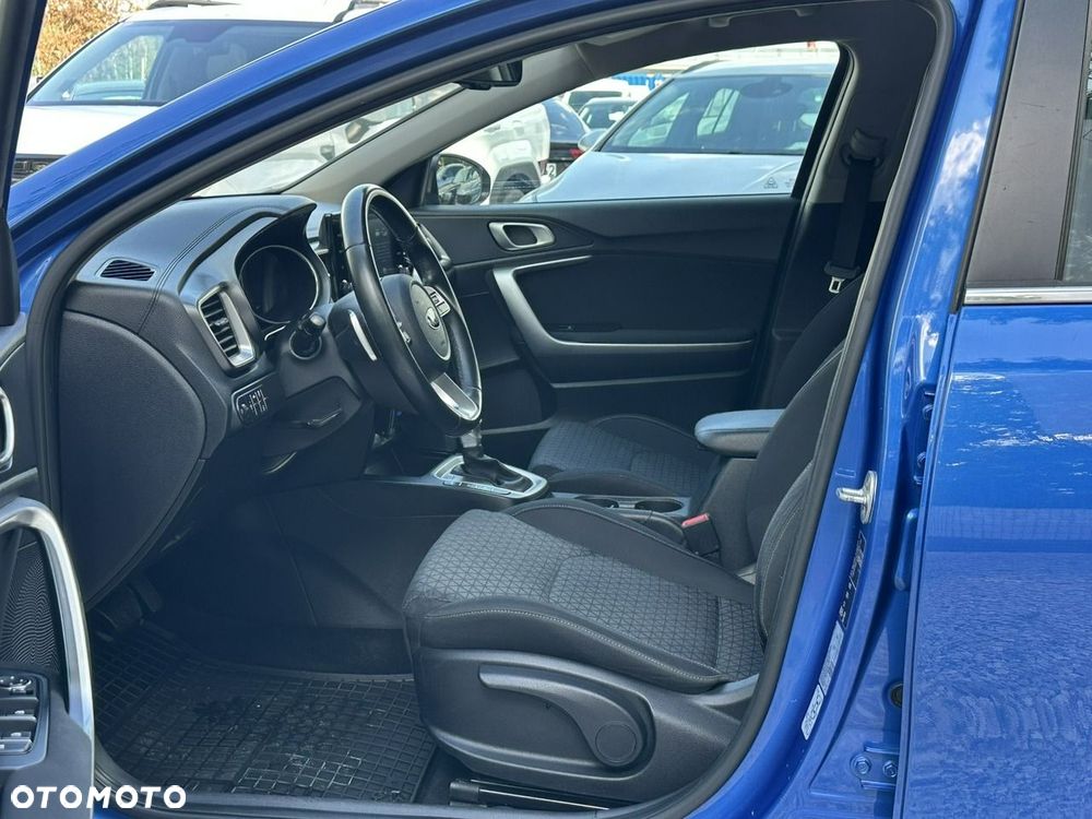 Kia Ceed 1.4 T-GDI M Max DCT - 11