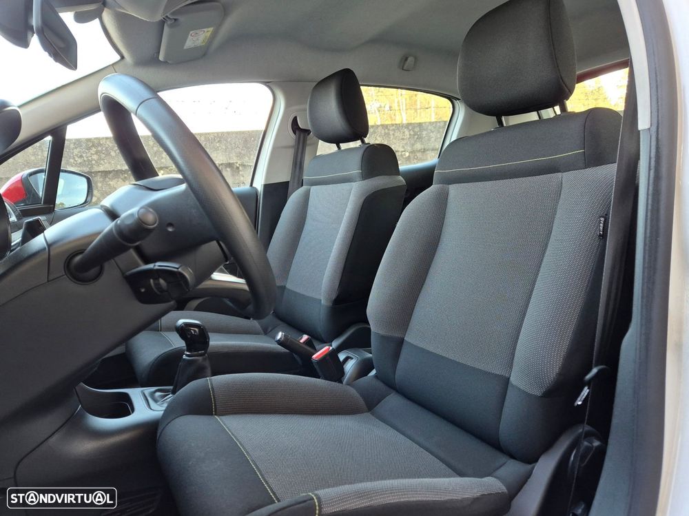 Citroën C3 Pure Tech S&S Live - 12