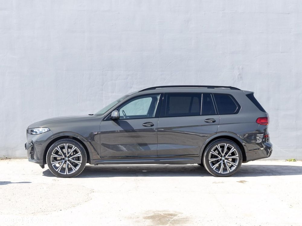 BMW X7 - 7