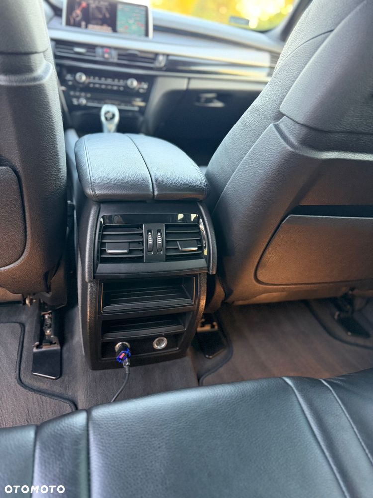 BMW X5 xDrive40d - 12